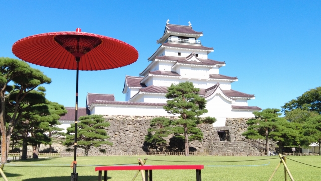 Tsurugajo Castle, the symbol of Aizu-Wakamatsu, with its beautiful red roof tiles