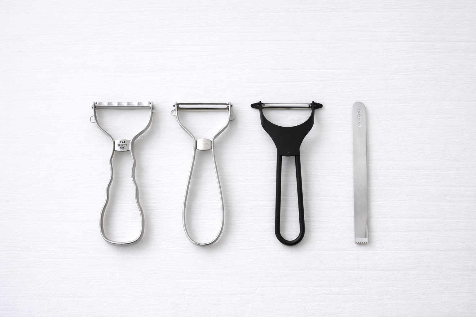A lineup of Japanese-made peelers from Tsubame-Sanjo and Seki — Japan's top blade-making regions